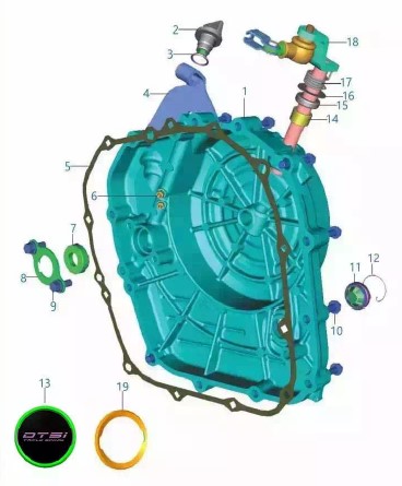 Крышка сцепления Dominar400 Touring UG2 15
