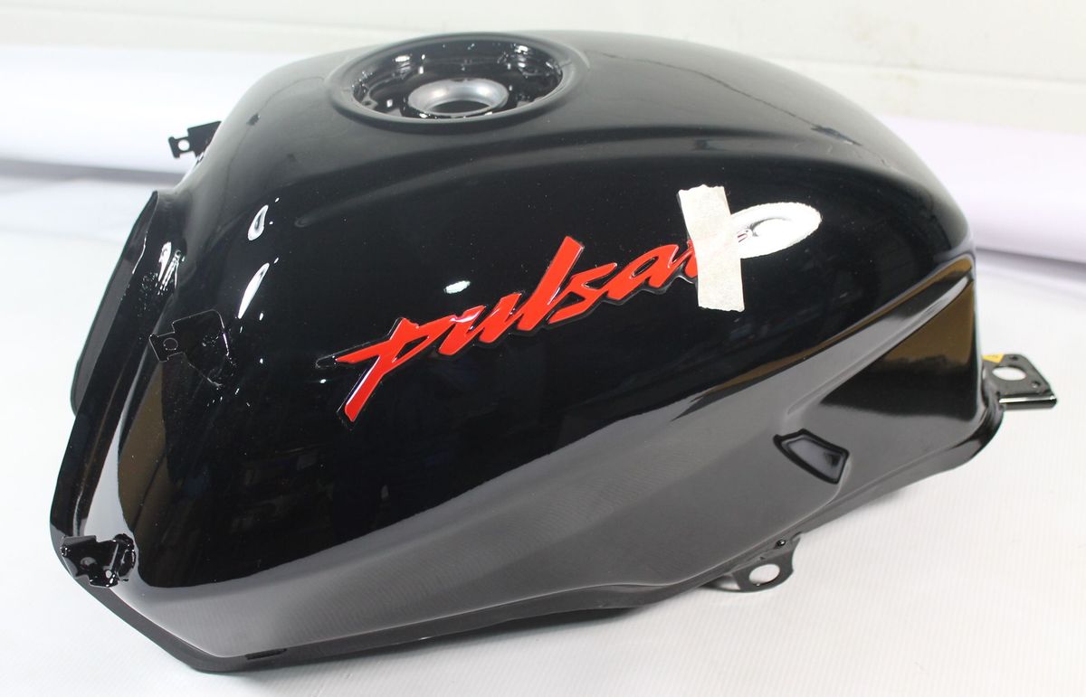 Бак топливный черный с красной 3D наклейкой 52DJ1803 BAJAJ