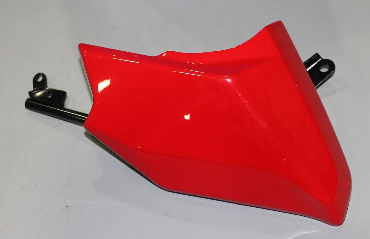 Пластик плуга правый, красный 52JD0929 BAJAJ