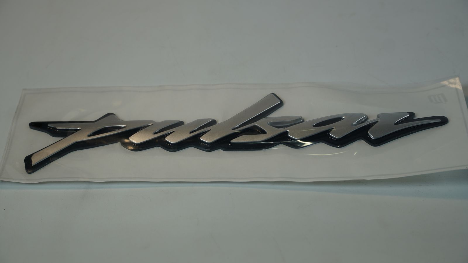 Наклейка 3D PLATINUM SILVER DH010405 BAJAJ