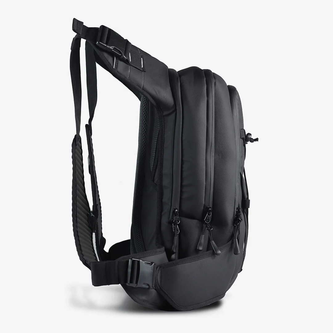 Рюкзак мото Carbonado X16, черно-зеленый CN01008106 CARBONADO