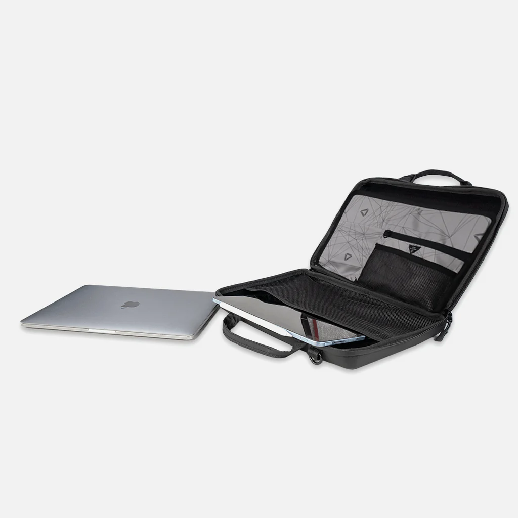 Сумка для ноутбука Carbonado Nova Pro Laptop Case 14 CN05002301 CARBONADO