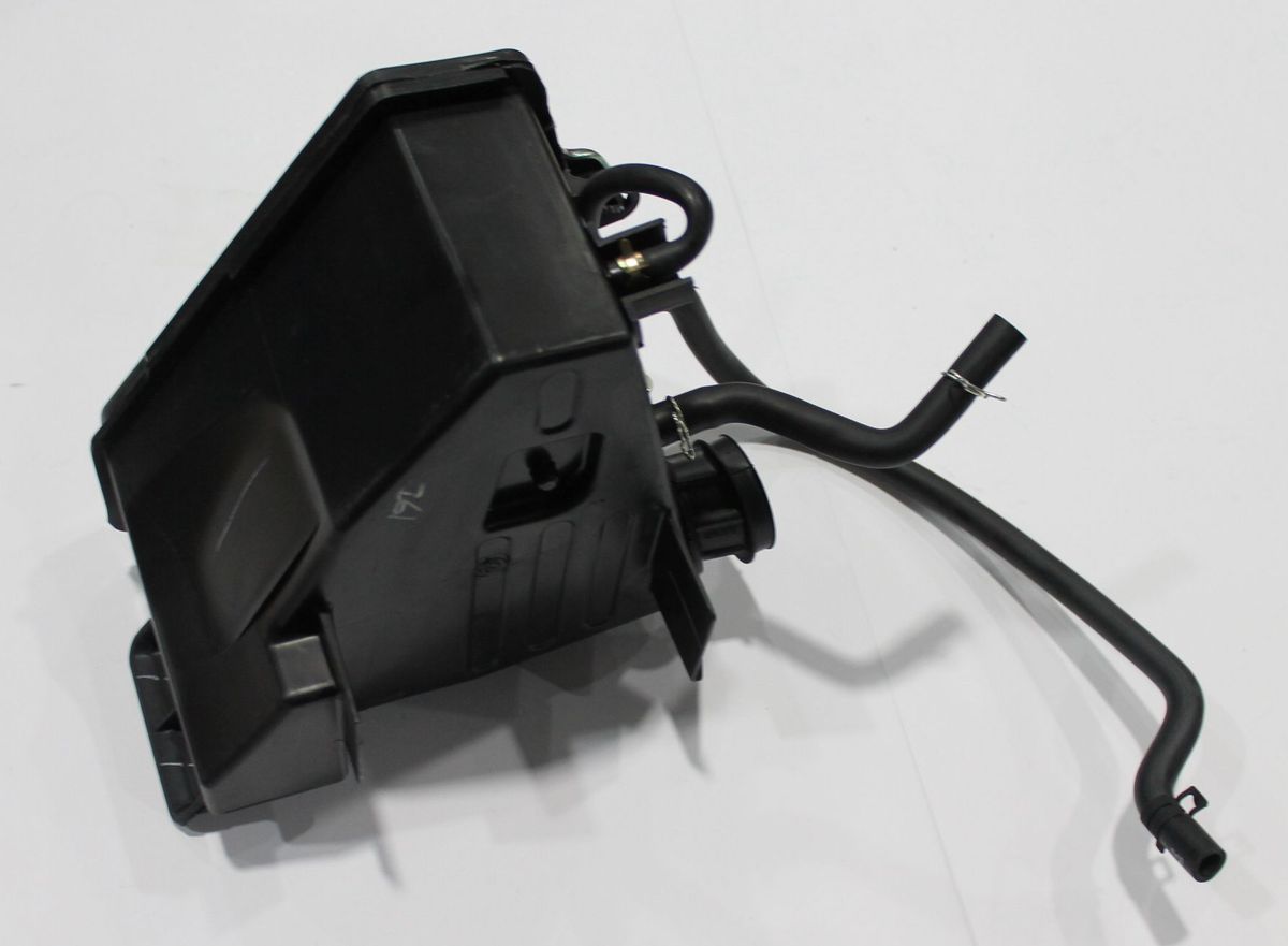 Корпус воздушного фильтра, в сборе DJ121087 BAJAJ