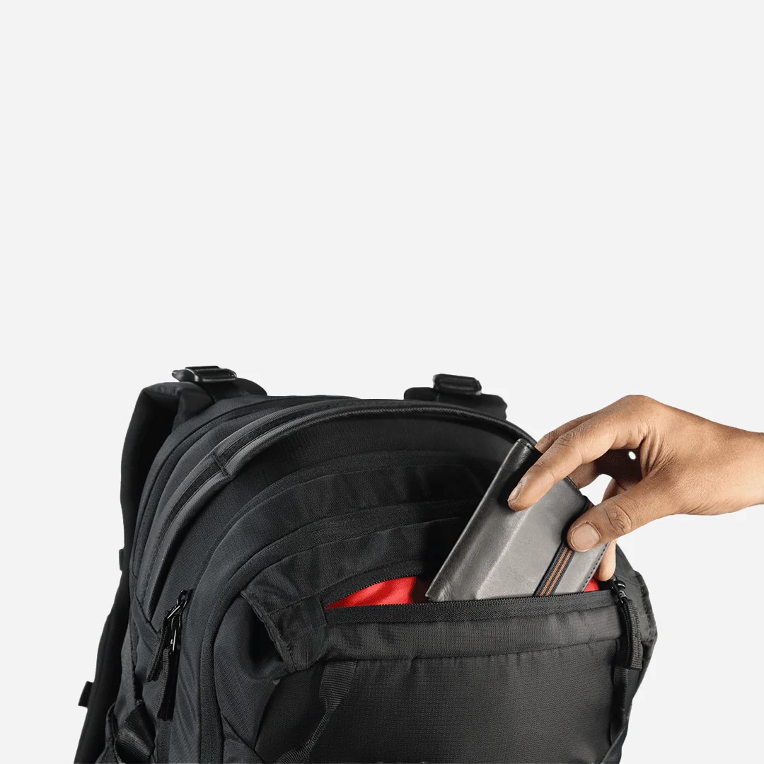 Рюкзак Commuter Backpack 30L CARBONADO, чёрный  CN01001801 CARBONADO