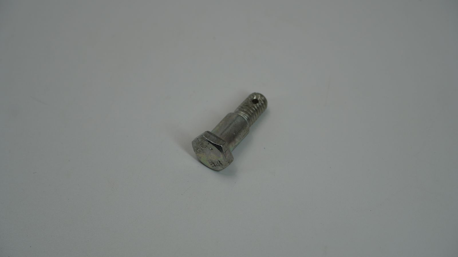 Болт JA121005 BAJAJ