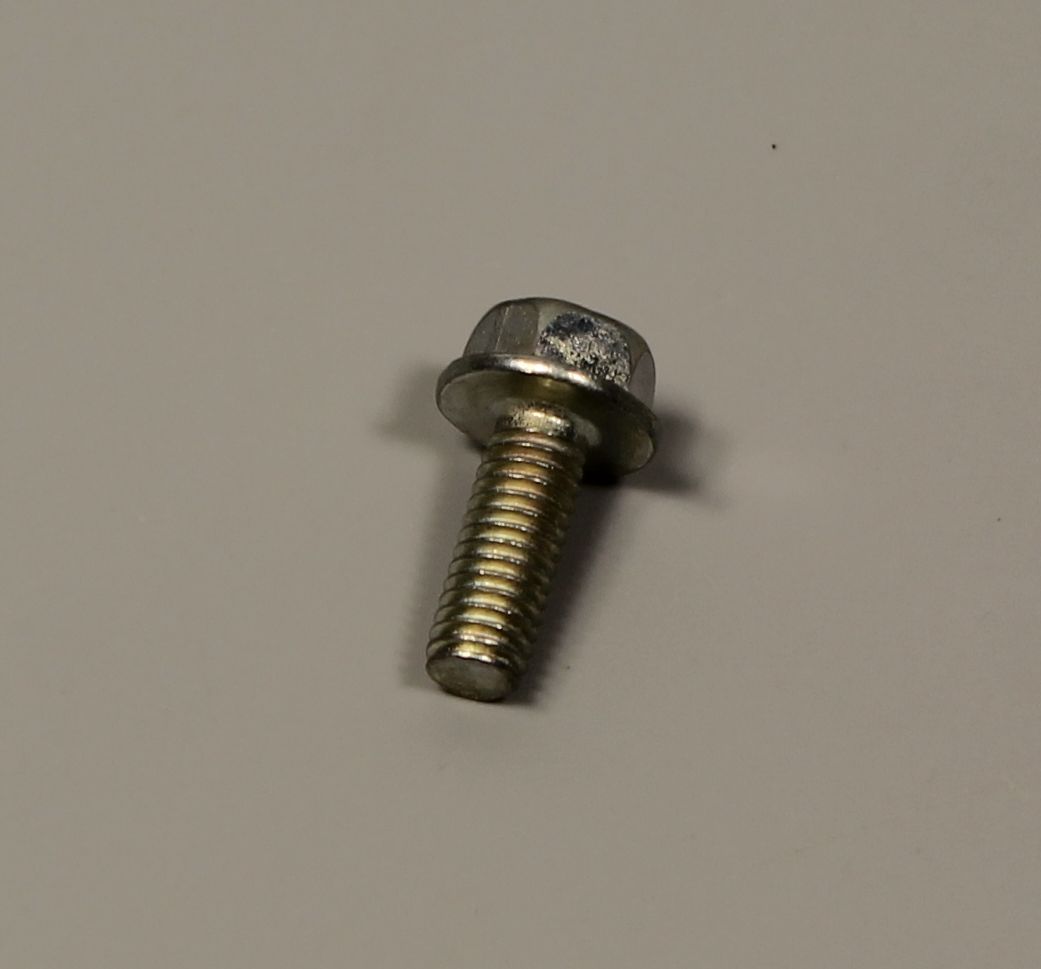 Болт крепежный М6хL16 KADD0616 BAJAJ